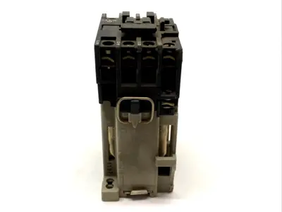 3A3-12-10-24 | Sprecher+Schuh  Contactor 24VDC Coil 4-Pole CHIPPED - For parts or not working