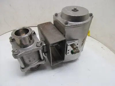 10-SR-85 1000 WOG CF8M Stainless Steel 1-1/2" Tri Clover Ball Valve w/Actuator