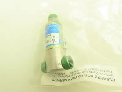 Honeywell Skinner B14RX30N Solenoid Valve 3-Way 24VDC 30 PSI 1/4" NPT Oxygen Use