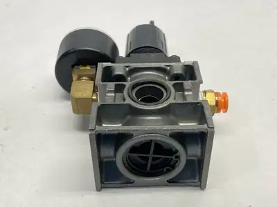 NARM2500-A-N02 | SMC  Pneumatic Modular Pressure Regulator - Used