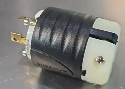 Pass & Seymour L530-P 30A 125V Turnlok Plug loc4B10
