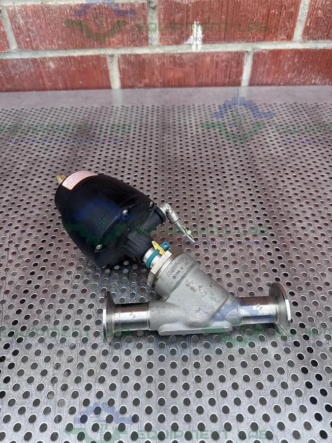 USED GEMU 554/25/D55 PNEUMATIC  ANGLE SEAT GLOBE VALVE W/ 1" SANITARY FITTING