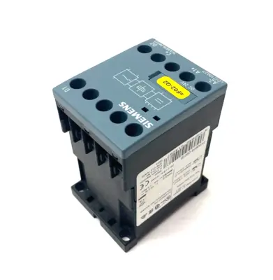 USED SIEMENS TIME-DELAY DEVICE, FIXED DELAY 24VDC