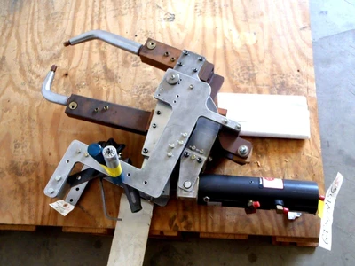 New | in-Stock TG Systems Resistance Robot Spot Weld Gun Spot Welders Michigan US | Maverick Industrial Sales #1400973