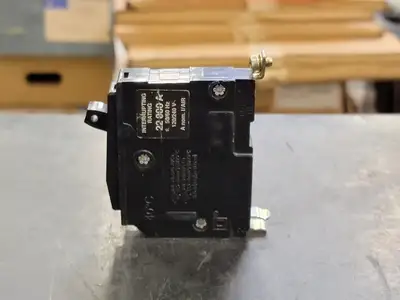 USED SQUARE D QOB120
