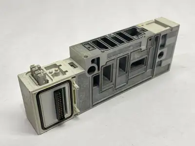 VQ4000 | SMC  Pneumatic Manifold Base Unit - Used