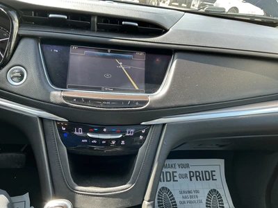 USED 2017 CADILLAC XT5