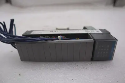 ALLEN BRADLEY 1746-IB16 SERIES C SLC 5000 INPUT MODULE STOCK #K-3714
