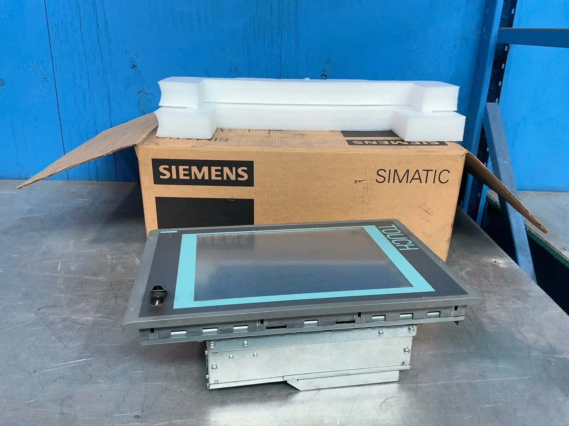 Used 2017 SIEMENS 6AV78920FD211AB0 Automation Control (HMI) Ohio US | HGR 24 #1312245