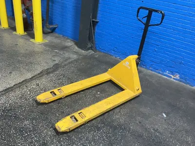 Used _UNKNOWN_ _UNKNOWN_ Pallet Jacks Ohio US | HGR 24 #1370134