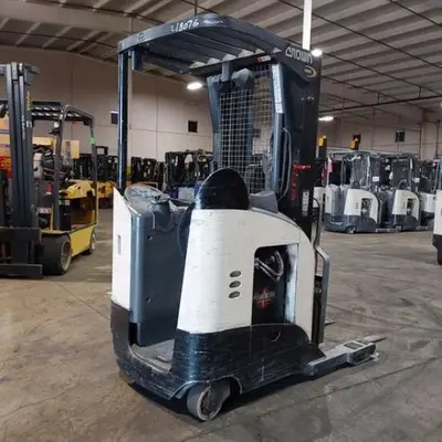 USED 2019 CROWN RR5725-45