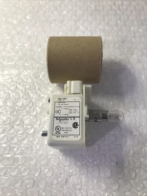 NEW Schneider Electric 9001KM1