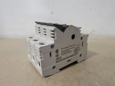 USED ALLEN-BRADLEY 1492-FB3C30