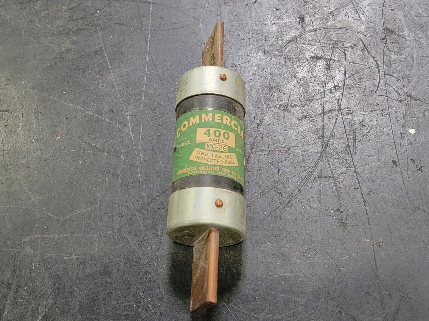 USED COMMERCIAL ENCLOSED FUSE MO-26