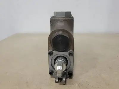 Hydraulic Valve Section 27B2