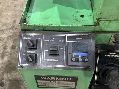 1.5" GIDDINGS & LEWIS WINSLOMATIC MODEL HR DRILL POINT GRINDER & TOOL SHARPENER: STOCK #22072