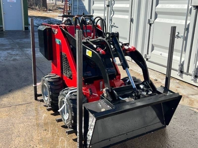 Skid Steer Loader (FT-323W)