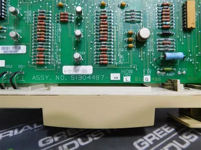 Honeywell 51304487-150 UCN Digital Output Card HDW: L FW: G Cracked Corner Used
