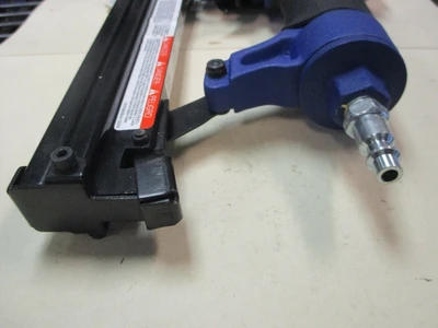 USED Campbell Hausfeld SB323201AV