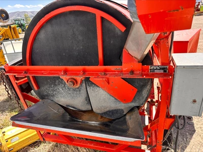 Used _UNKNOWN_ _UNKNOWN_ Misc Spreaders Idaho US | Tri-Steel Manufacturing #1557121