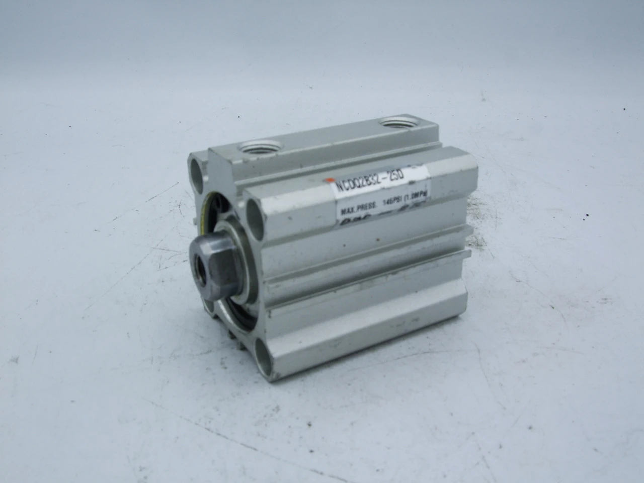 USED SMC NCDQ2B32-25D