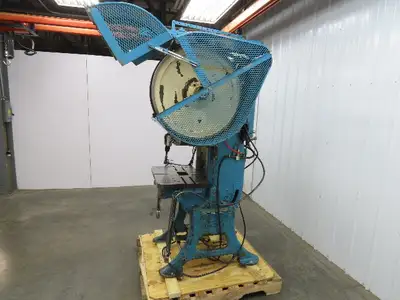 L&J No 3 Mechanical OBI Punch Press 22 Ton 4" Stroke 7" Throat 3Hp 3Ph 220/440V