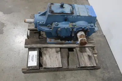 LOT OF 2 ASSORTED GEAR REDUCERS