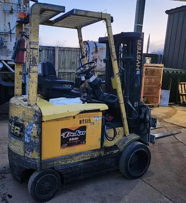 USED 1995 HYSTER E50XM2-33