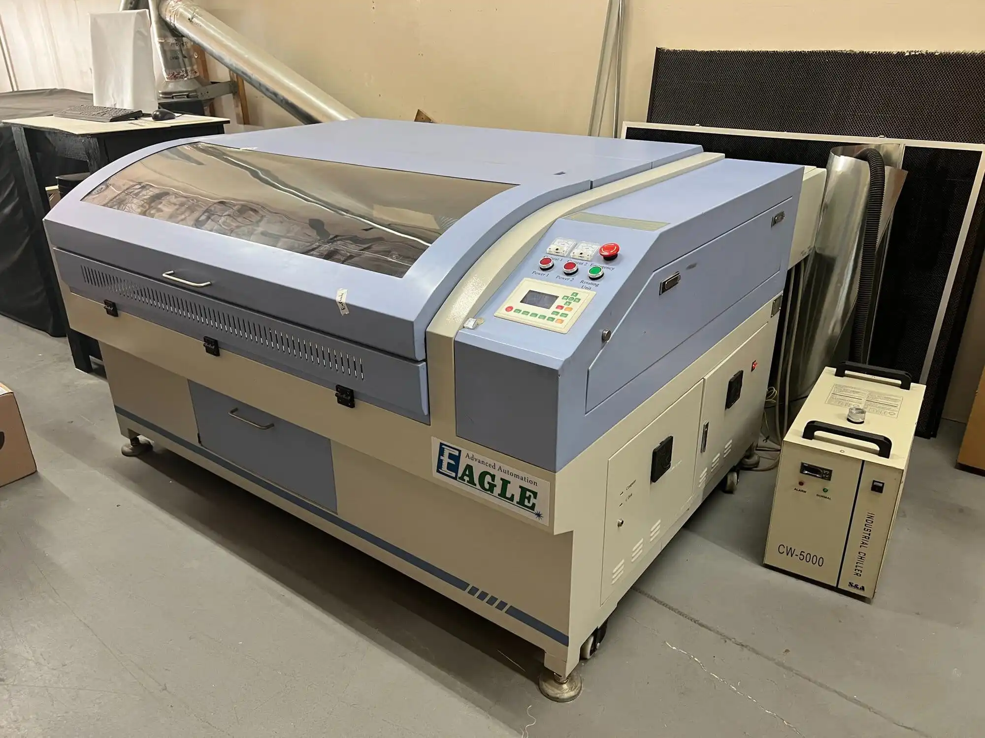 USED 2010 EAGLE CM1309B
