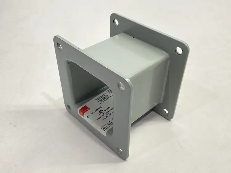 Used HOFFMAN NVENT FEED-THROUGH WIREWAY FITTING 2.5" X 2.5" X 3" Valves/Fittings | Maverick Industrial Sales #1100491