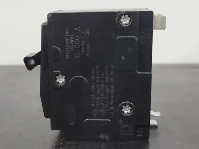 USED SQUARE D QO220