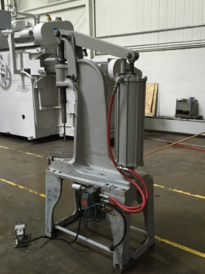 LOGAN 72-A-5 PNEUMATIC ARBOR PRESS Presses-Arbor | Asset Exchange Corporation (2)