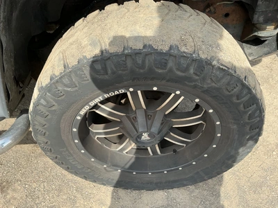 USED 2005 HUMMER H2