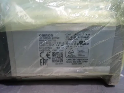 NEW OMRON R88MK40030TS2