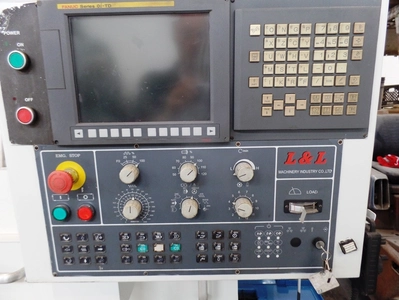 L & L 
			CNC FLAT BED BIG BORE LATHE