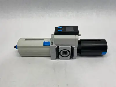 USED FESTO FILTER REGULATOR 526490 W/ DIGITAL SWITCH