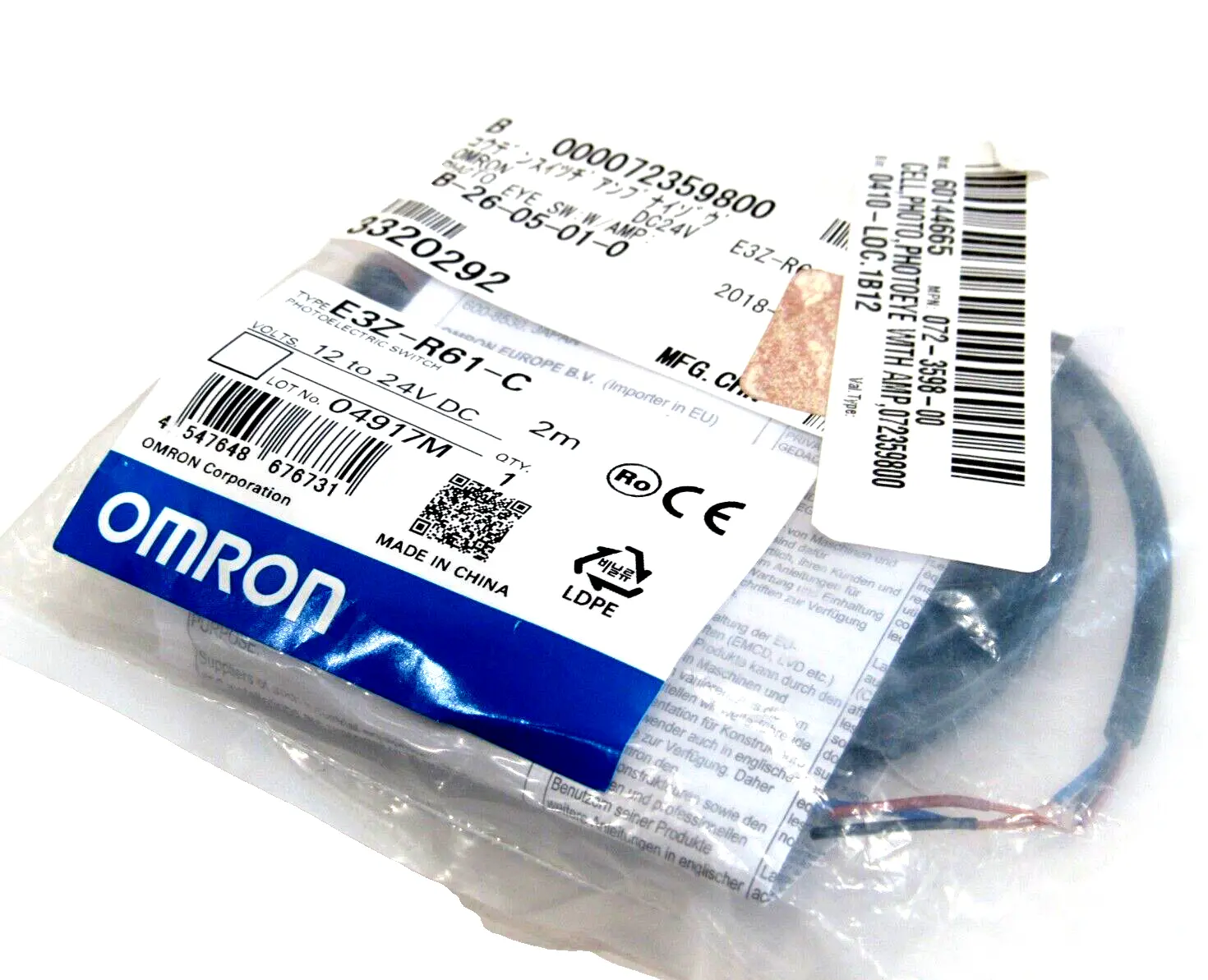 NEW OMRON E3Z-R61-C PHOTO SENSOR 12-24V DC E3ZR61C