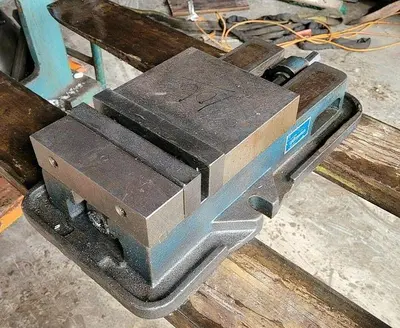 USED KURT D80