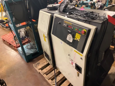 USED 2000 FANUC R-J3