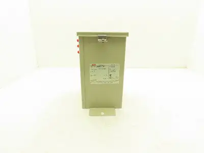 ABB C484D8-3FI Enclosed Indoor Capacitor 8 Kvar 480V 3PH NEMA 12 Dry Type