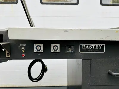 USED 2003 EASTEY EM28T