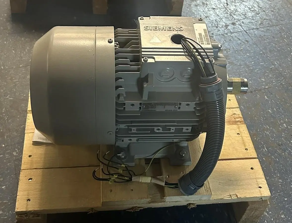 New | in-Stock SIEMENS 1LA9131-2LA90-ZT21 A.C. Motors Ohio US | Surplus Asset Holdings #1578830