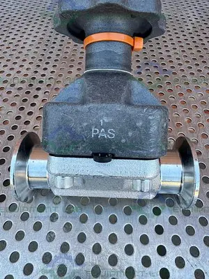 USED ITT PURE FLO 1-316L-RA20MAX-CWP150 DIAPHRAGM VALVE W/ 1" SANITARY FITTING