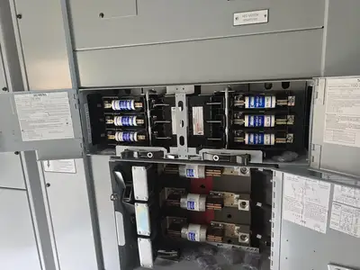 1600 Amp 480 volt Main Disconnect w/ 5 Breakers