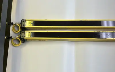 USED BANNER SLSCR14-750P8/SLSCE14-750P8