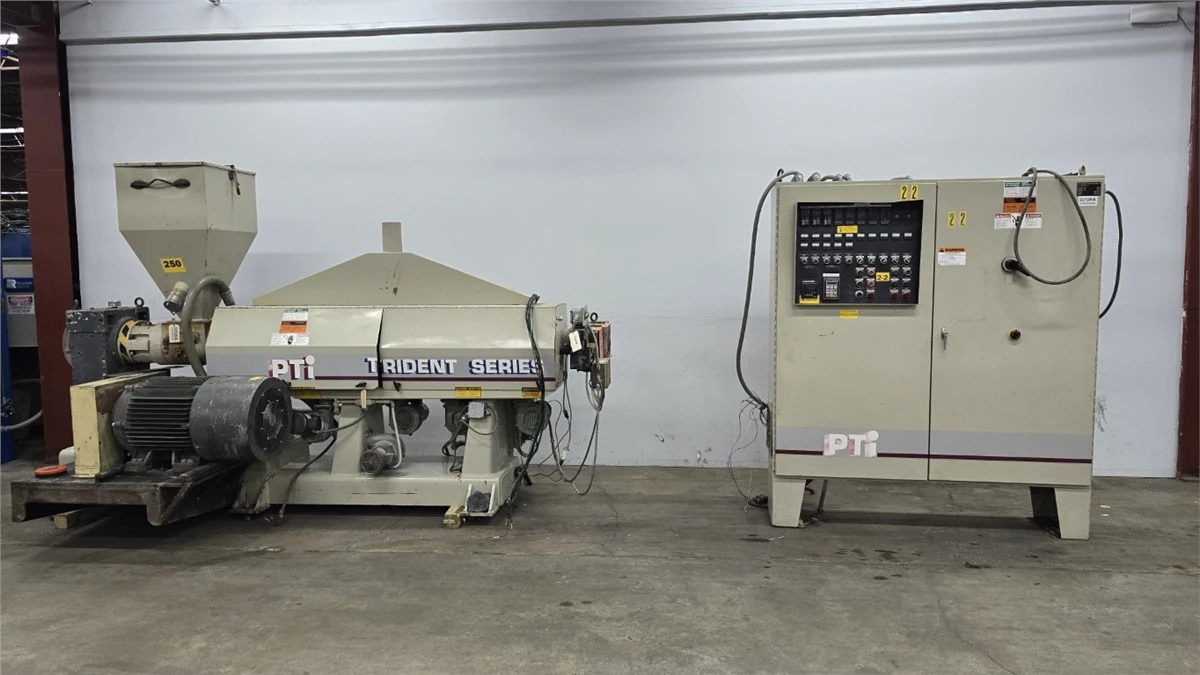 3.5" PTI Extruder, Model 3500 30:1 L/D Ratio Air Cooled Barrel