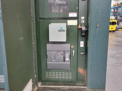 750 kVA Oil-Filled ONAN Transformer, HV. 12470 Delta, LV. 208Y/120 w/ Switchgear