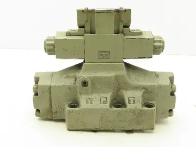 Yuken DSHG-06-3C2-T-D24-51 Hydraulic Directional Control Solenoid Valve 24VDC