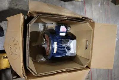 NEW MARATHON 184TTTS16577 ELECTRIC MOTOR 2HP 460V 3PH 1170RPM 184TD FRAME #S675