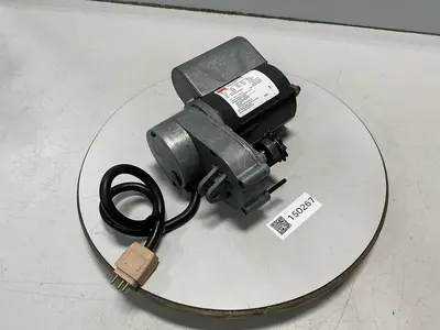USED DAYTON 6Z086
